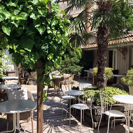 Maison Du Lierre Centre 3*